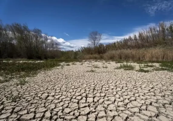Catalonia's Water Crisis: Balancing Agriculture and Tourism